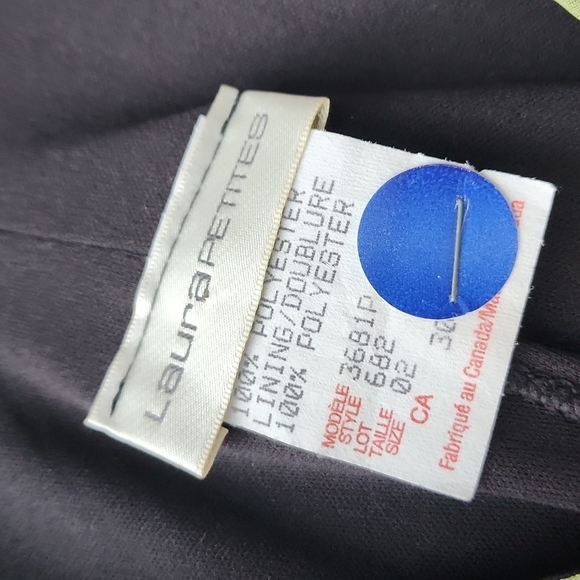 Host Pick! Vintage Laura Petites Floral Midi Flutter Sleeve Dress - Picture 6 of 10